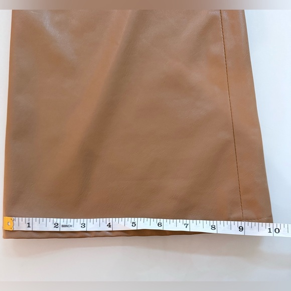 Veronica Beard Beverly Flared Faux Leather Jeans – brown camel  – Size 6- NWT - Picture 11 of 14